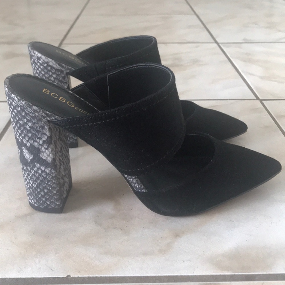 BCBG black and snake printed heel.